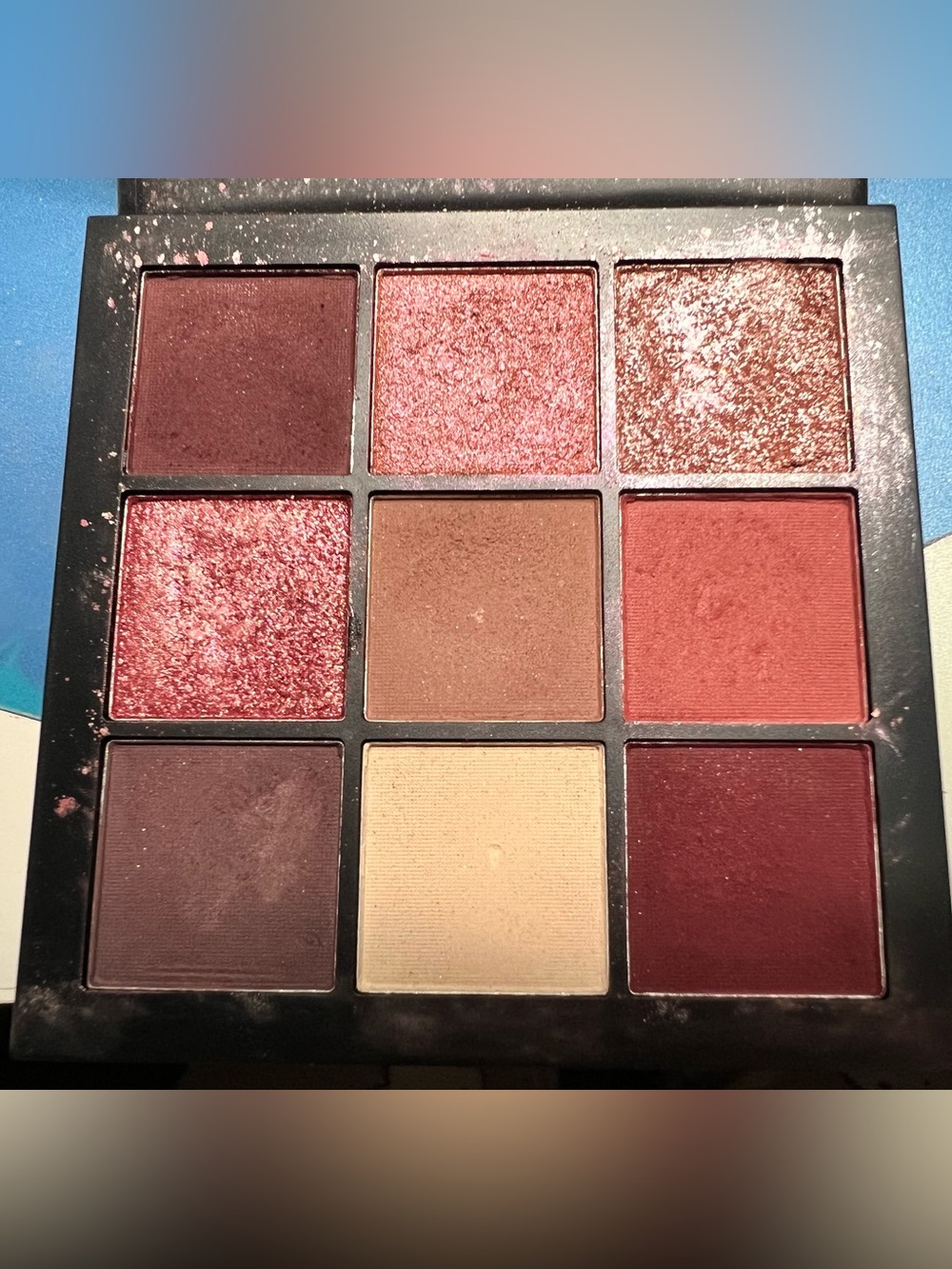 HUDA BEAUTY mauve 9 colours eyeshadow - Picture 3 of 5